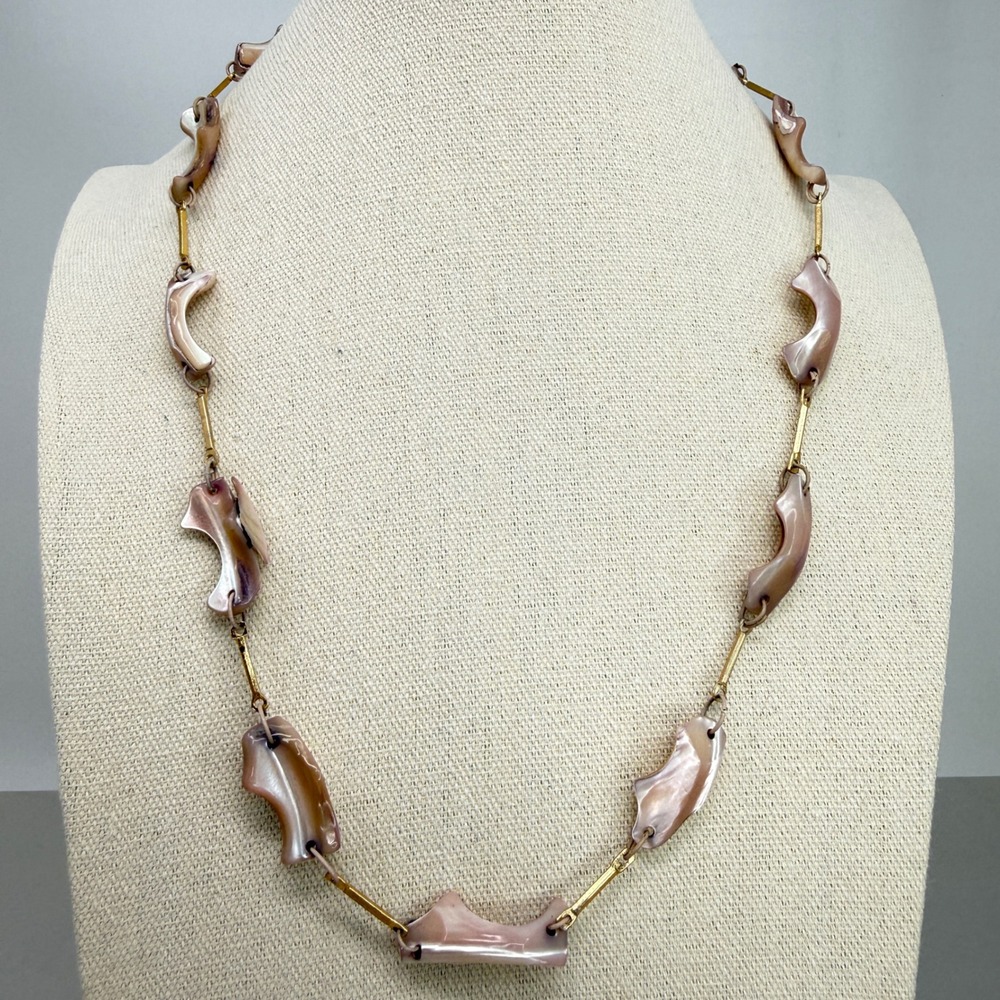 Pink Iridescent Carved Shell Station Necklace Gold Tone Bar Link‎